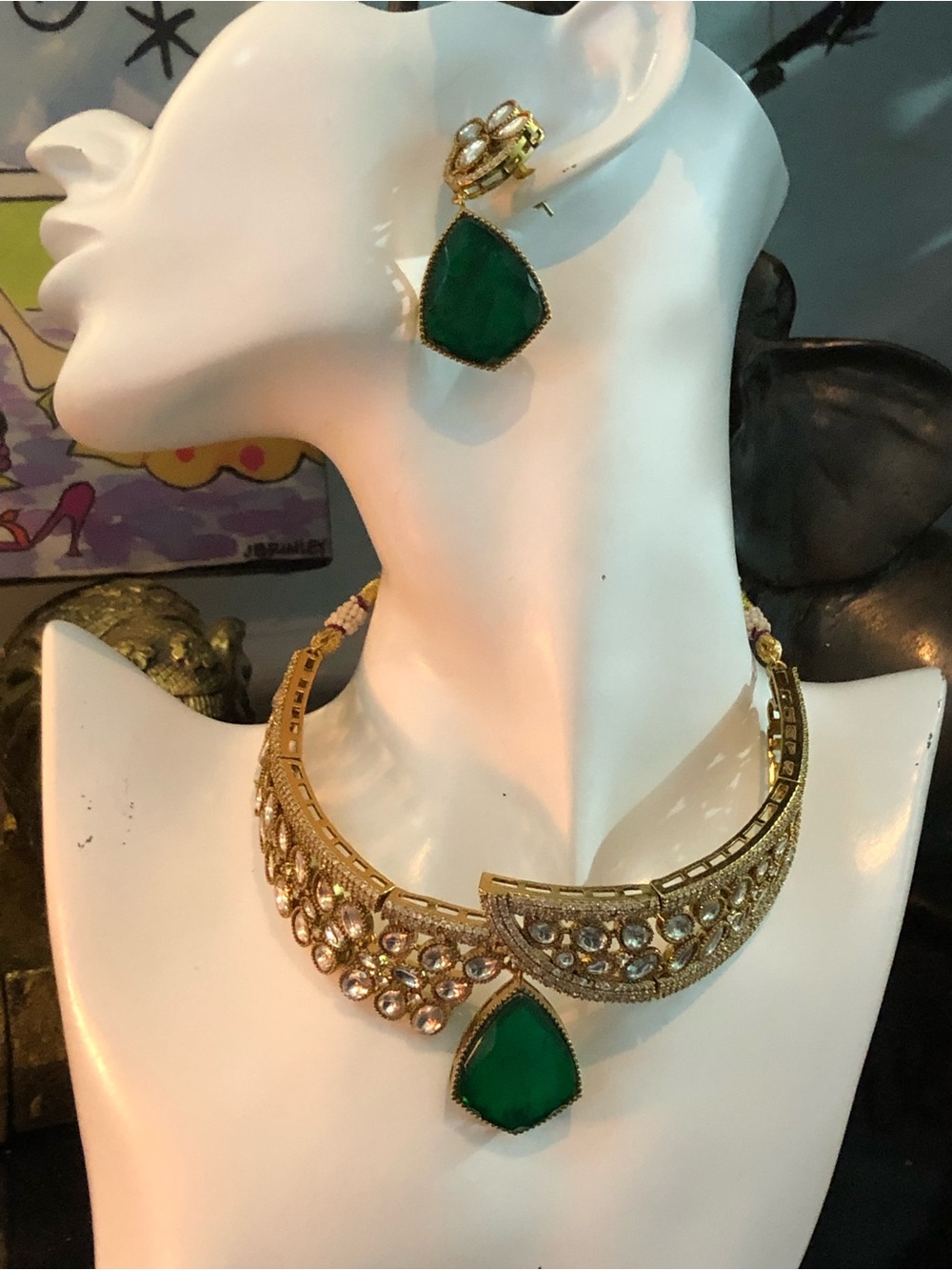 MIDEASTERN, EGYPTIAN Teardrop EMERALD Gold-Tone Necklace Pendant